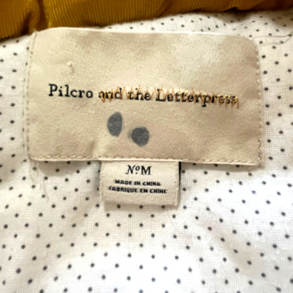 PILCRO AND THE LETTERPRESS Size Medium Mustard Yellow Corduroy Snap Puffer Vest - Picture 3 of 8